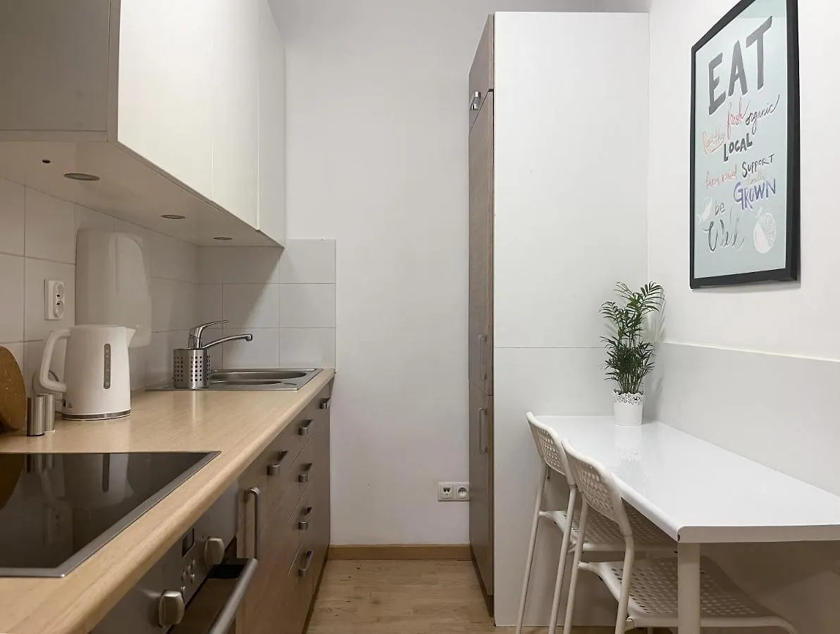 Shape&Color Premium Hostel Варшава 0*,  Польша